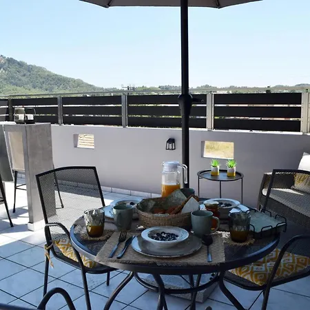 شقة Stamatina's Luxury Penthouse In